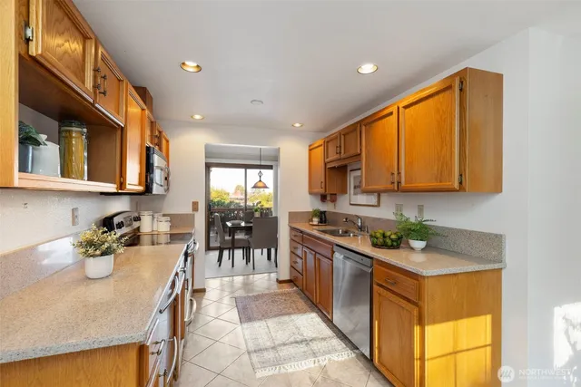 $750,000 | 909 55th Street, Port Townsend, WA 98368