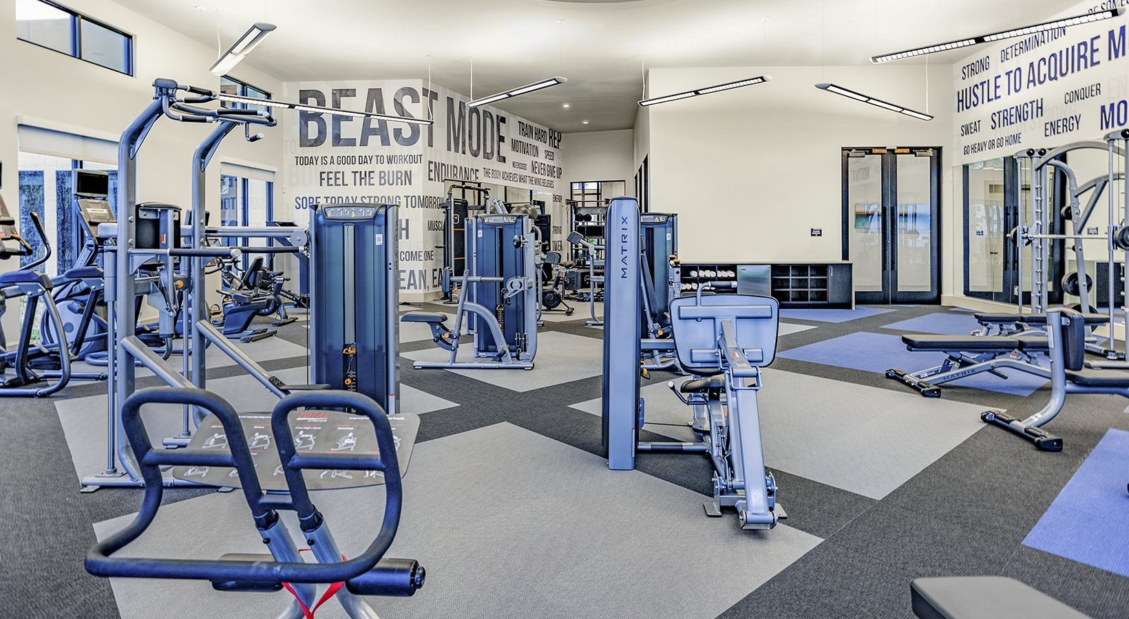 7100 Uvalde Road, Unit 1116 Houston, TX 77049 - Photo 16 of 28 a view of a room with gym equipment