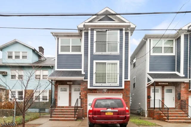 $2,600 | 244 Pomona Avenue, Newark, NJ 07112