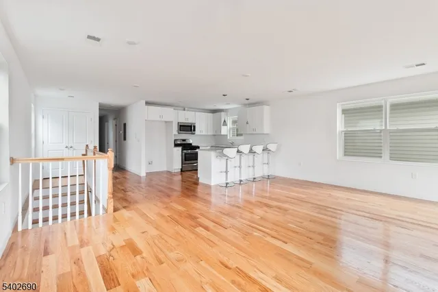 $2,600 | 244 Pomona Avenue, Newark, NJ 07112