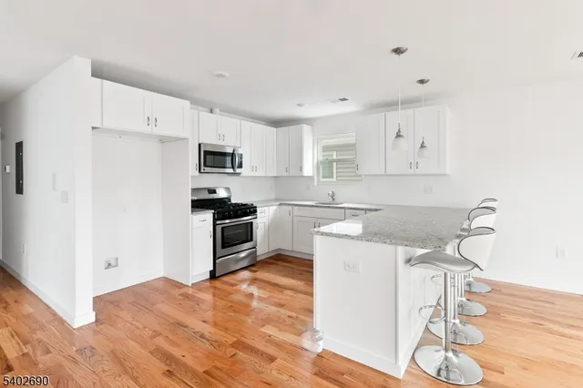 $2,600 | 244 Pomona Avenue, Newark, NJ 07112