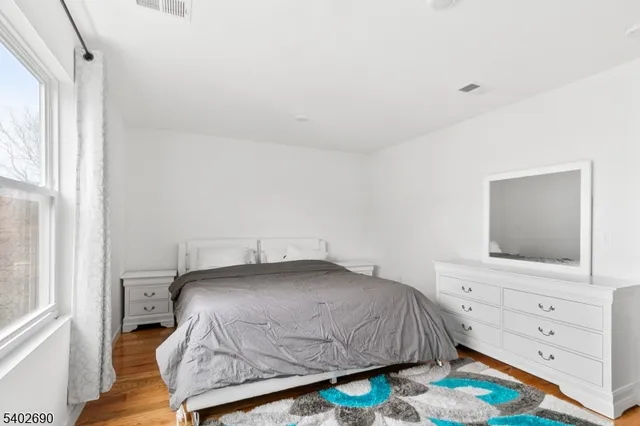 $2,600 | 244 Pomona Avenue, Newark, NJ 07112