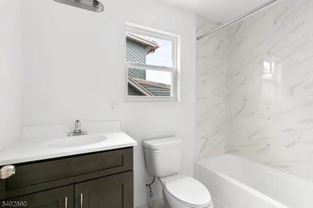 $2,600 | 244 Pomona Avenue, Newark, NJ 07112