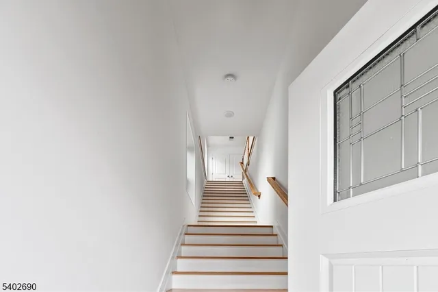 $2,600 | 244 Pomona Avenue, Newark, NJ 07112