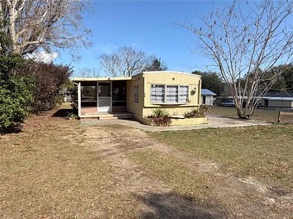 $1,300 | 12 Hill Street, Lake Wales, FL 33859