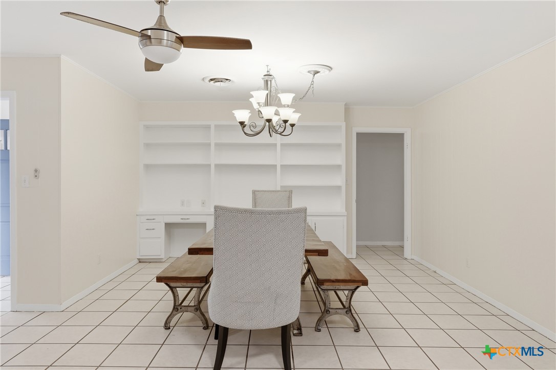 803 Hybiscus Lane Victoria, TX 77904 - Photo 5 of 16