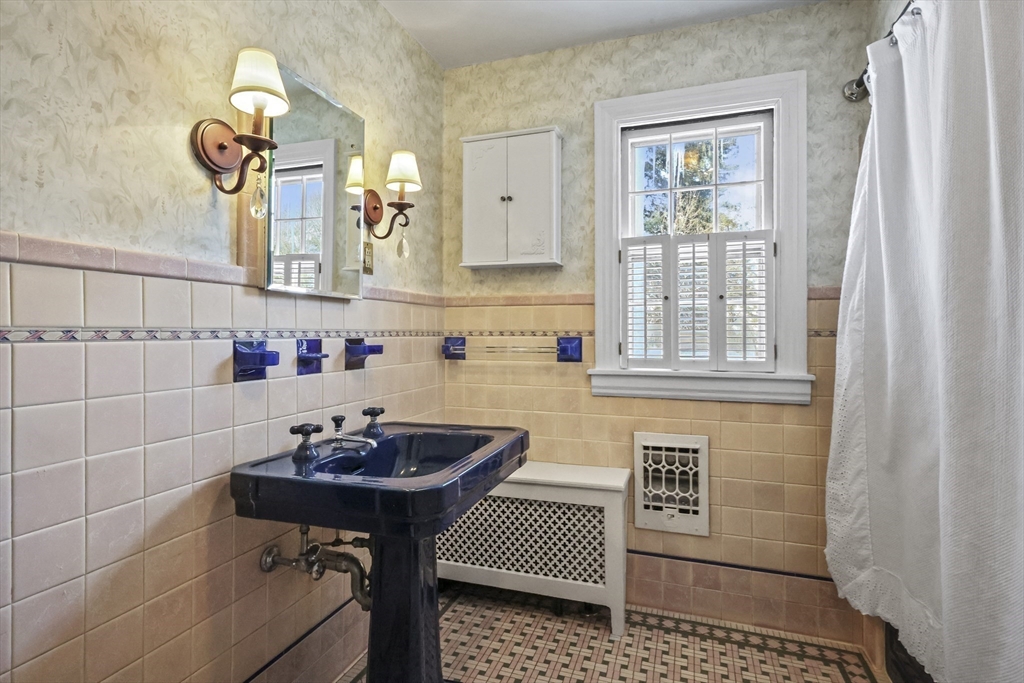 58 Englewood Road Longmeadow, MA 01106 - Photo 25 of 40