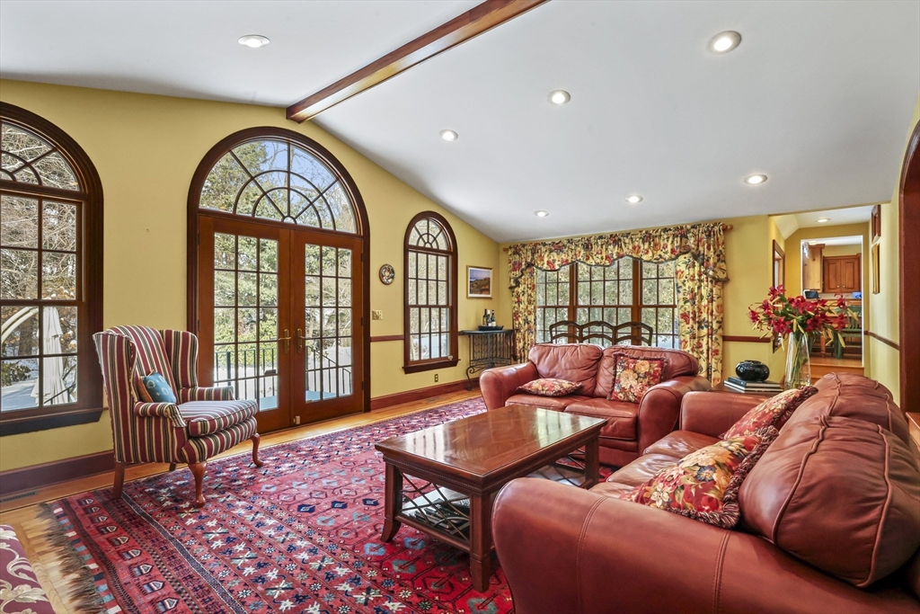 58 Englewood Road Longmeadow, MA 01106 - Photo 9 of 40