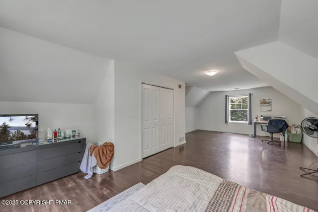 $399,000 | 207 Game Lane, Blakeslee, PA 18610