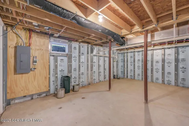 $399,000 | 207 Game Lane, Blakeslee, PA 18610