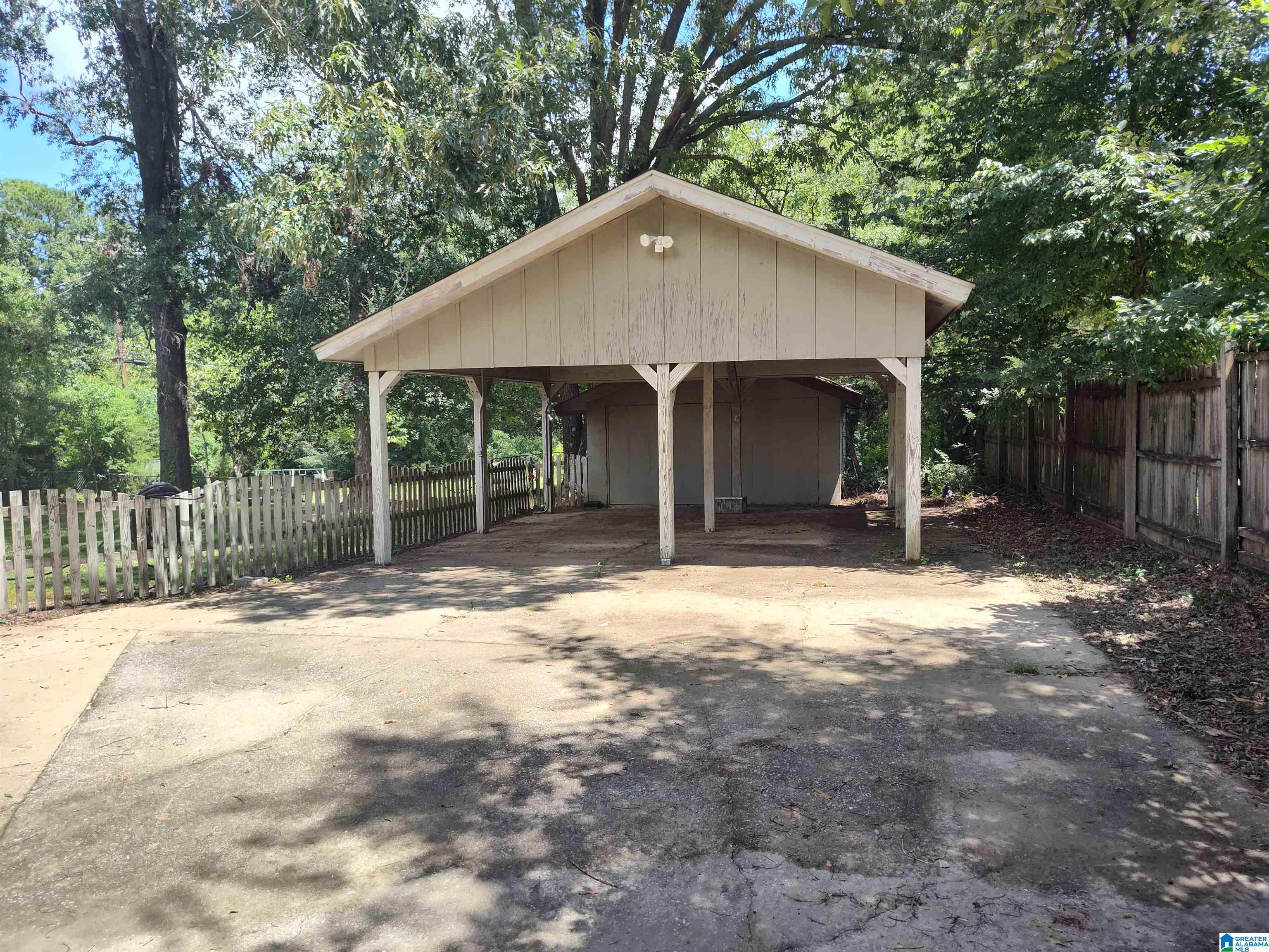 3306 Roland Road Sylacauga, AL 35150 - Photo 4 of 16