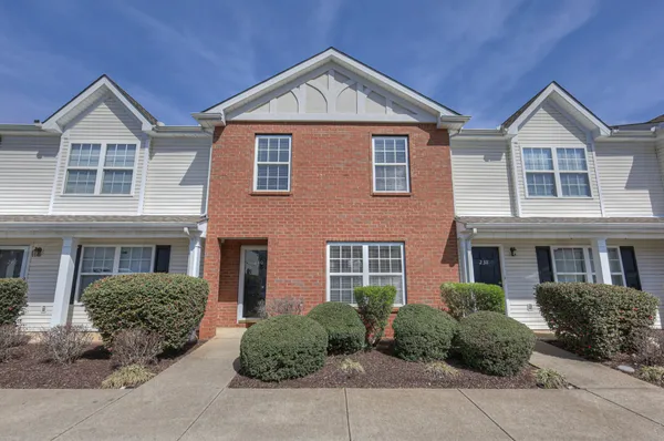 $1,700 | 240 Arapaho Drive, Murfreesboro, TN 37128