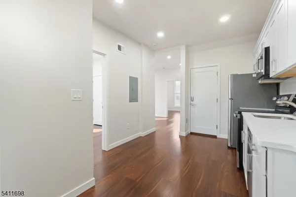 $2,500 | 826 George Street, Unit 1, Plainfield, NJ 07062