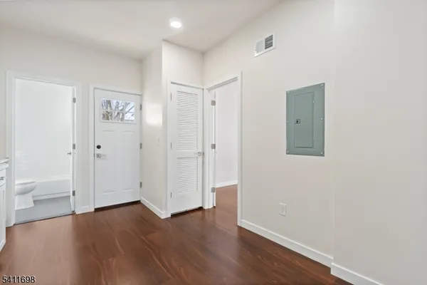 $2,500 | 826 George Street, Unit 1, Plainfield, NJ 07062