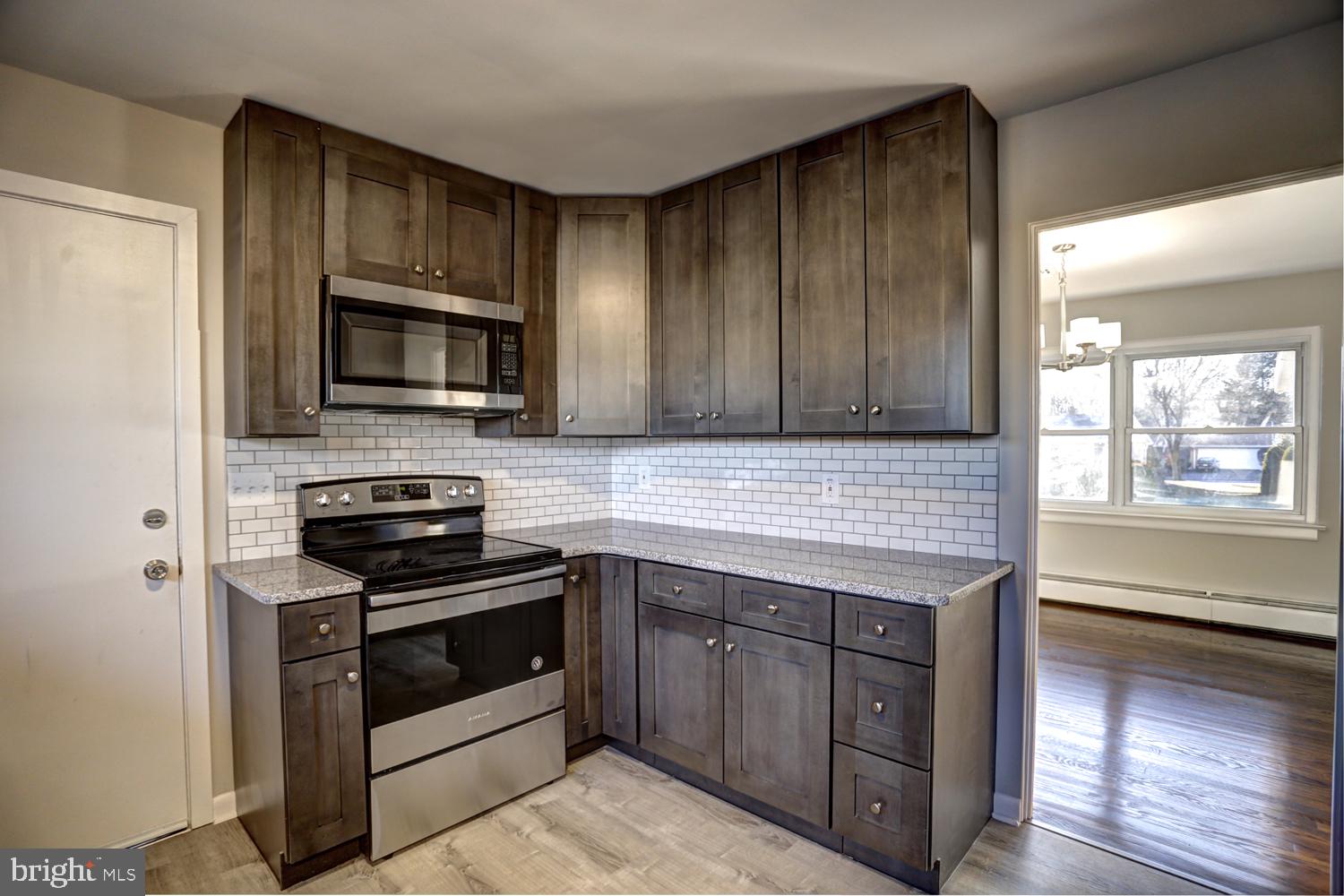 414 Berryhill Road Harrisburg, PA 17109 - Photo 12 of 38 Kitchen
