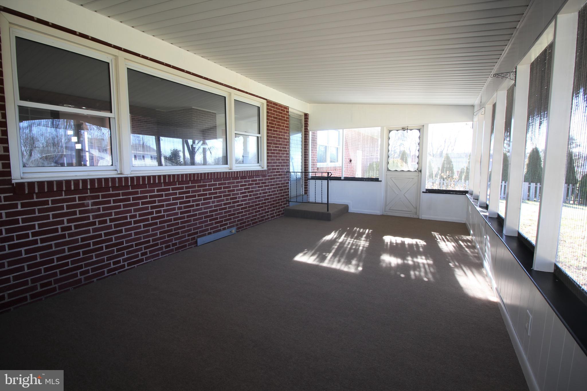 414 Berryhill Road Harrisburg, PA 17109 - Photo 33 of 38 Sunroom