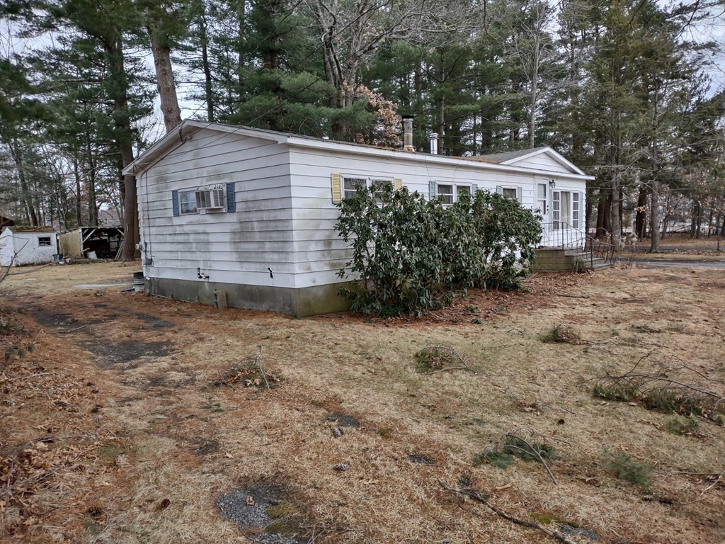24 Rabbit Road Salisbury, MA 01952 - Photo 2 of 7
