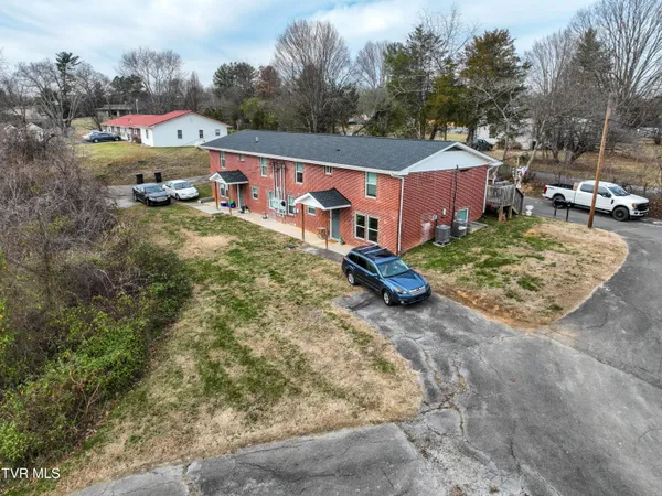 $589,900 | 127 Patrick Lane, Gray, TN 37615