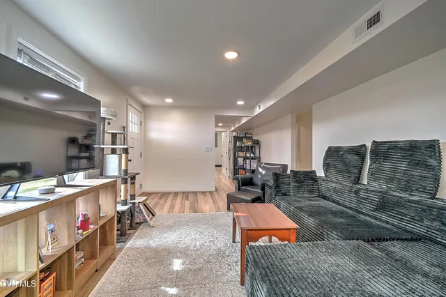 $625,000 | 127 Patrick Lane, Gray, TN 37615