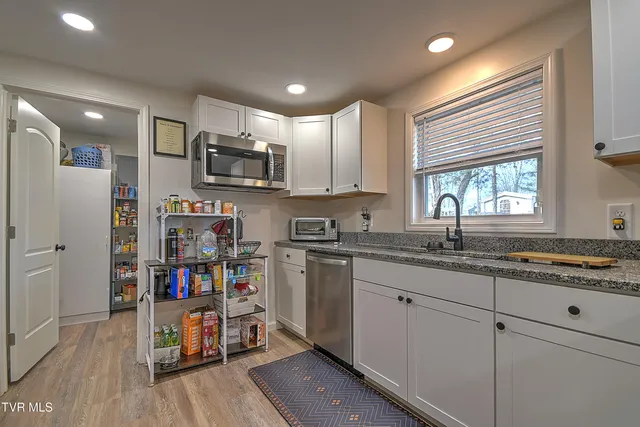 $625,000 | 127 Patrick Lane, Gray, TN 37615