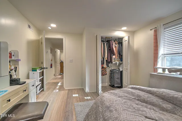 $625,000 | 127 Patrick Lane, Gray, TN 37615