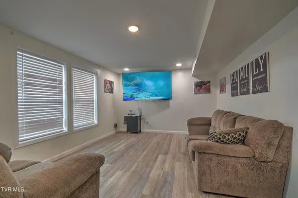 $589,900 | 127 Patrick Lane, Gray, TN 37615