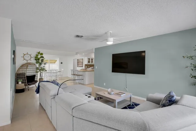 $544,900 | 103 16th Avenue South, Lake Worth Beach, FL 33460