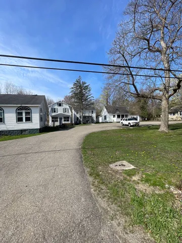 $350,000 | 71555 Highway 43, South Haven, MI 49090