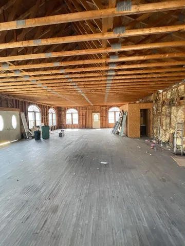 $350,000 | 71555 Highway 43, South Haven, MI 49090