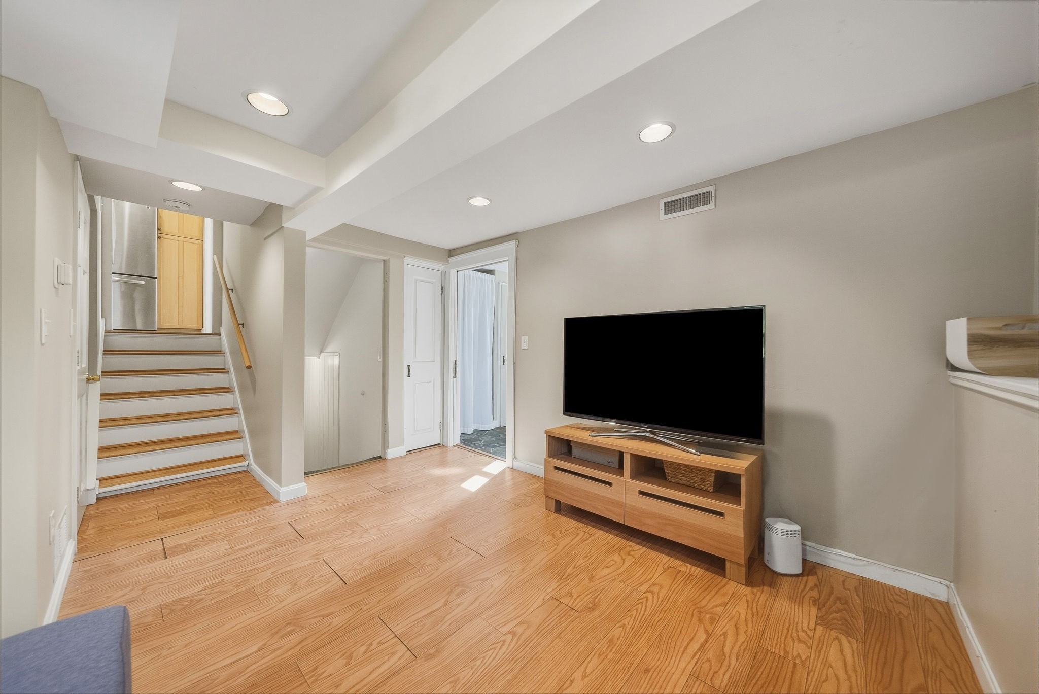 12 Dean Road Wayland, MA 01778 - Photo 10 of 20 Gallery Image 10
