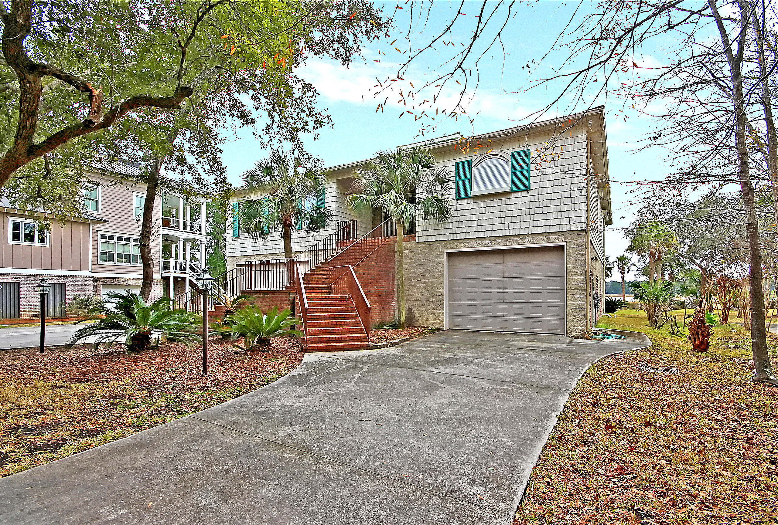 1392 Eden Road Awendaw, SC 29429 - Photo 3 of 60 Front House with the Driveway