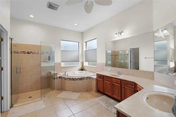 $650,000 | 8434 Westerland Drive, Land O Lakes, FL 34637