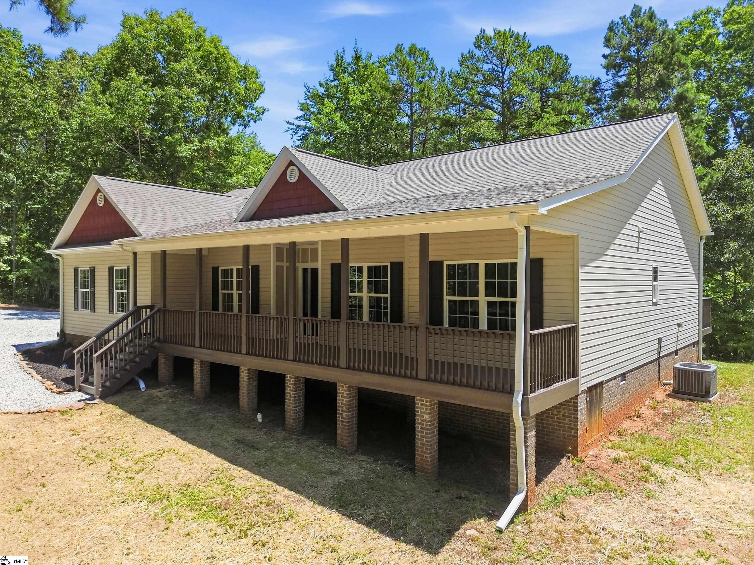 146 Windmont Road Pickens, SC 29671 - Photo 2 of 39