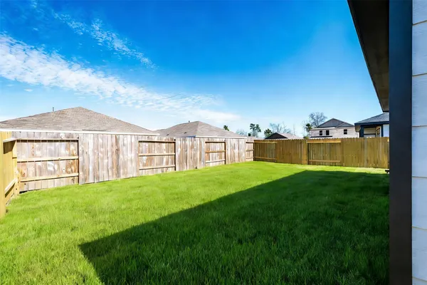 $284,990 | 10401 Woodhill Spa Lane, Cleveland, TX 77327