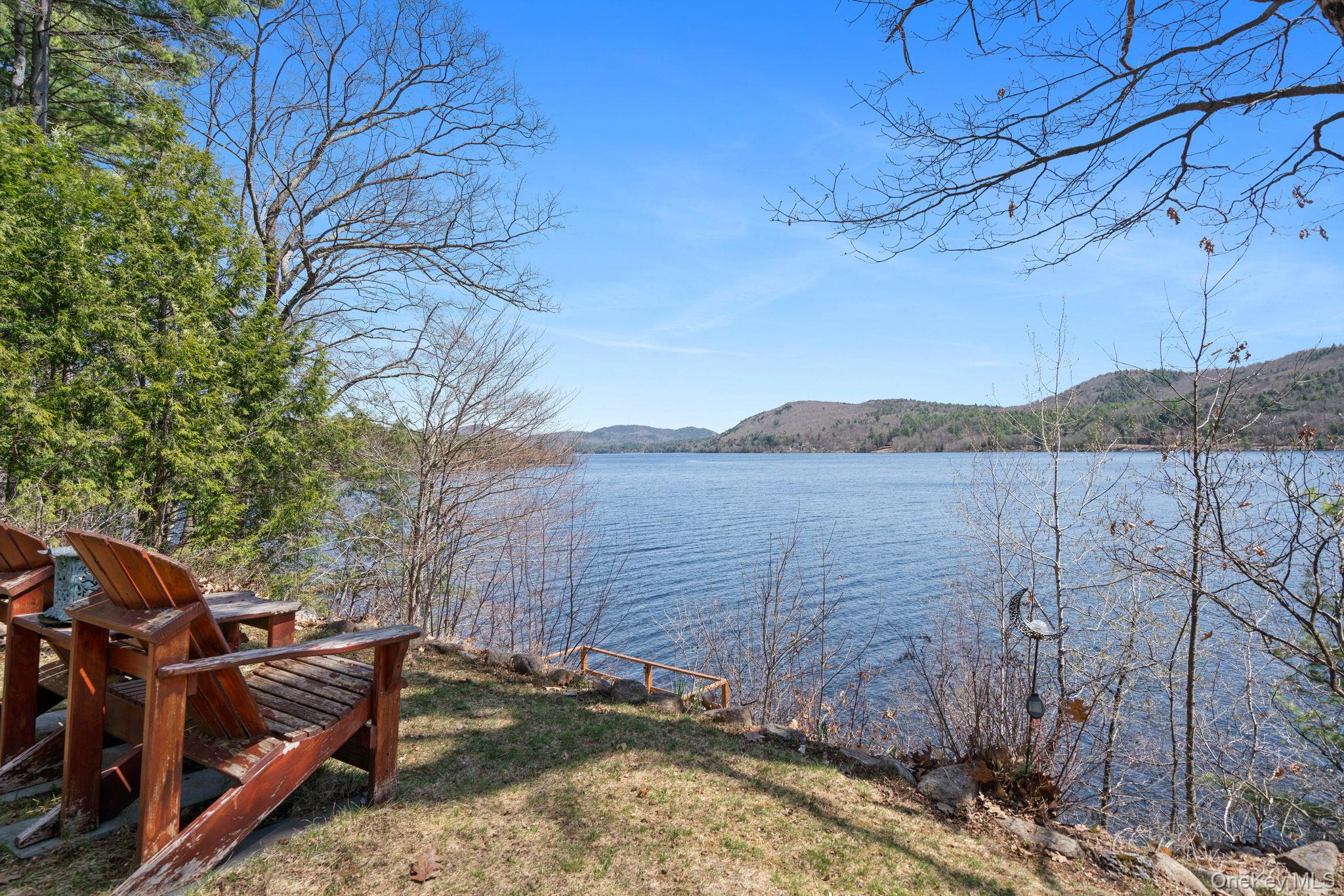 866 North Shore Road Hadley, NY 12835 - Photo 11 of 50