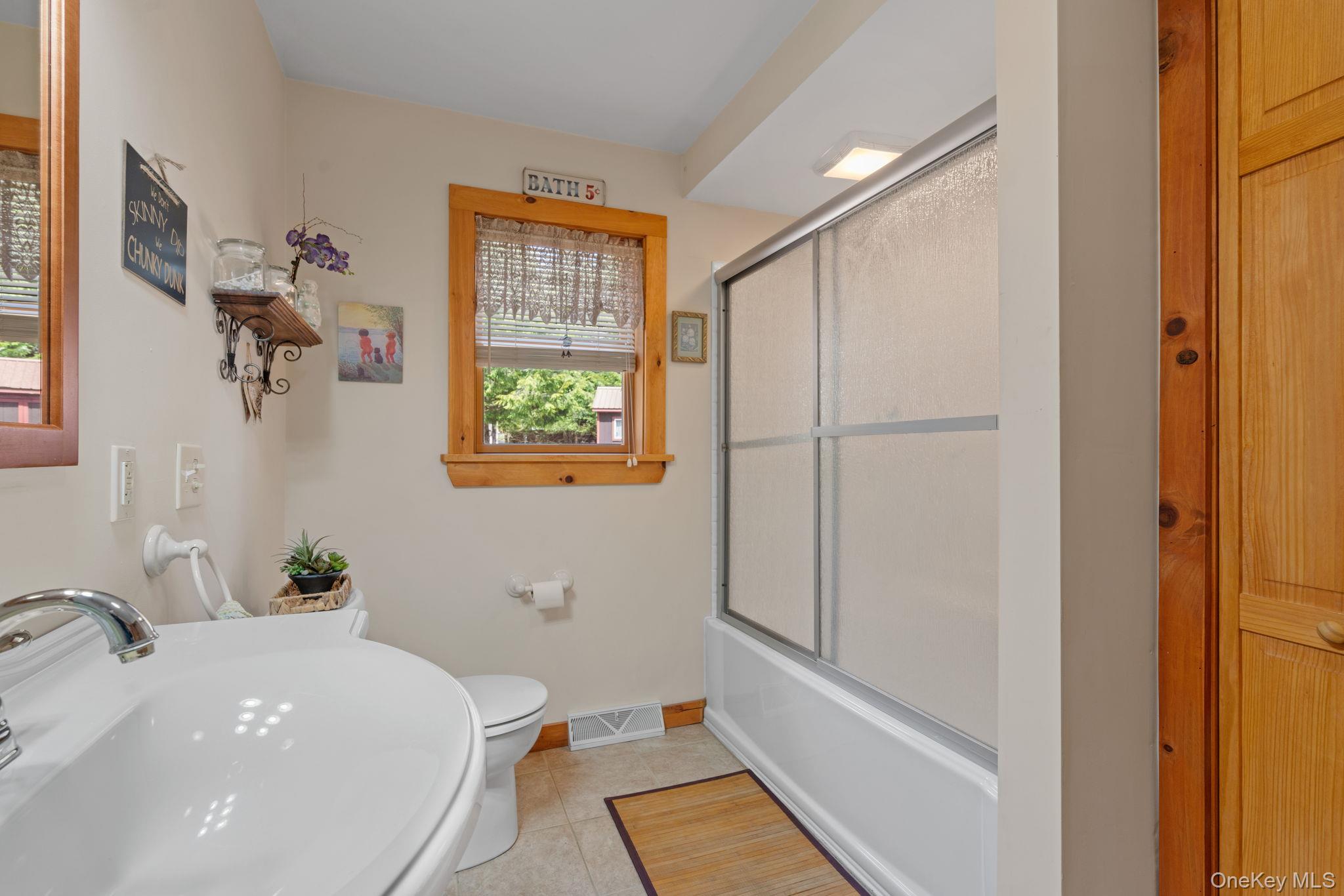 866 North Shore Road Hadley, NY 12835 - Photo 38 of 50 Guest bathroom.