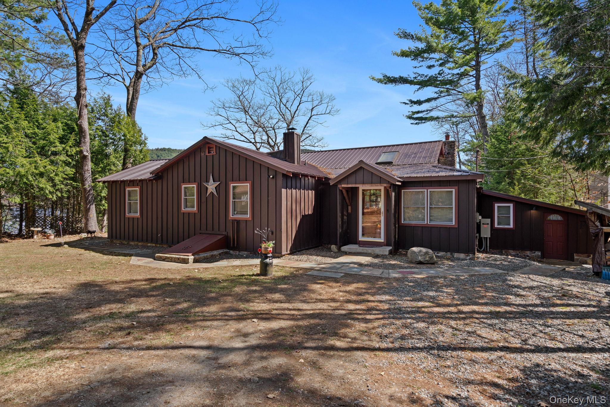 866 North Shore Road Hadley, NY 12835 - Photo 9 of 50