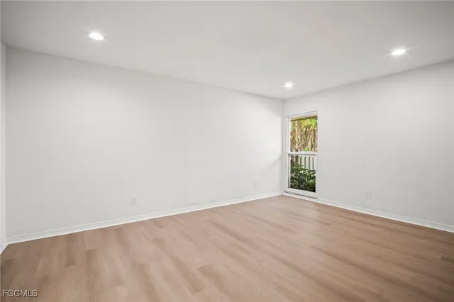 $1,750 | 4293 Island Circle, Unit 2, Fort Myers, FL 33919