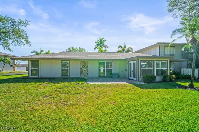 $1,750 | 4293 Island Circle, Unit 2, Fort Myers, FL 33919