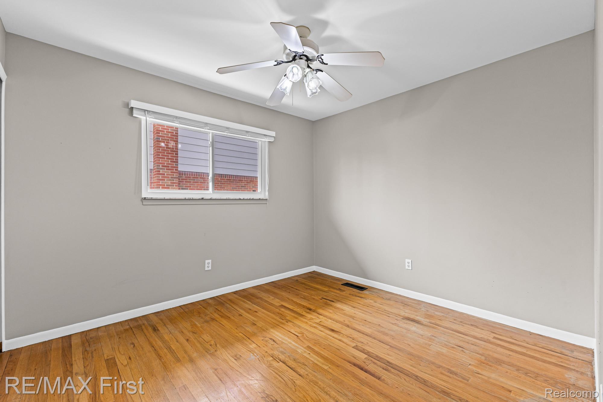 34356 Greentrees Road Sterling Heights, MI 48312 - Photo 21 of 40 16-IMG_6038_web.jpg