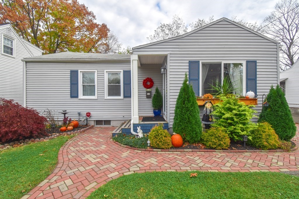 61 Arthur Street Springfield, MA 01104 - Photo 1 of 42