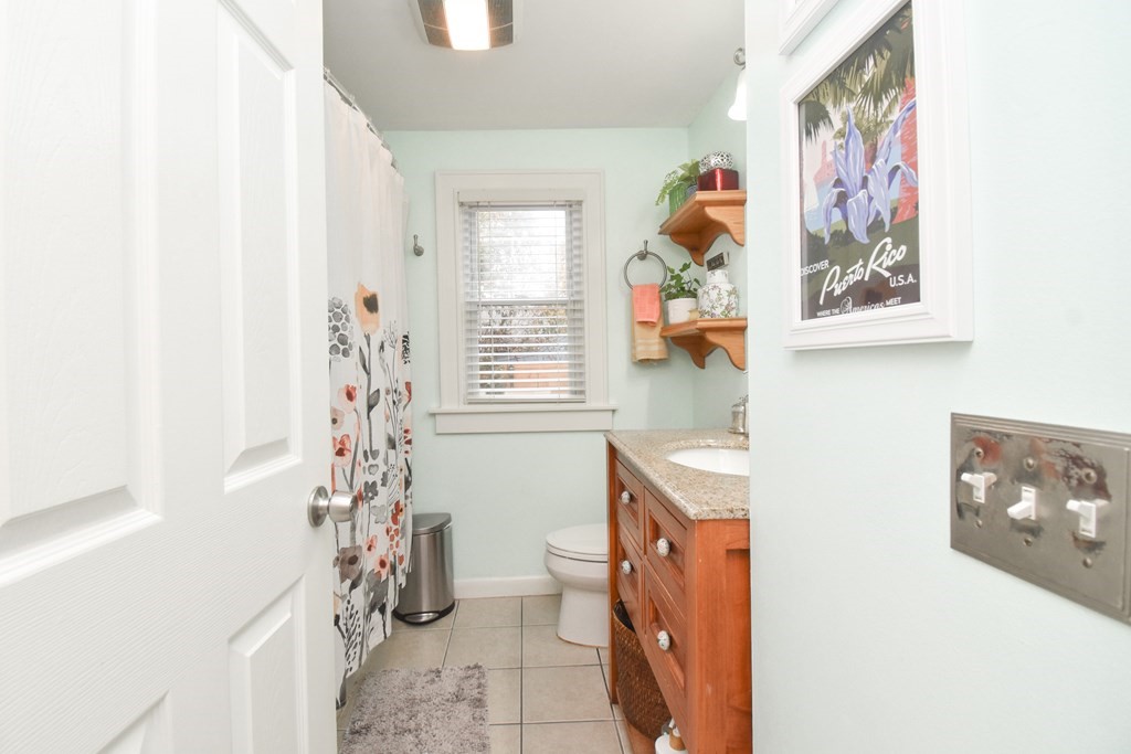61 Arthur Street Springfield, MA 01104 - Photo 16 of 42