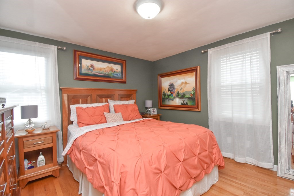 61 Arthur Street Springfield, MA 01104 - Photo 19 of 42
