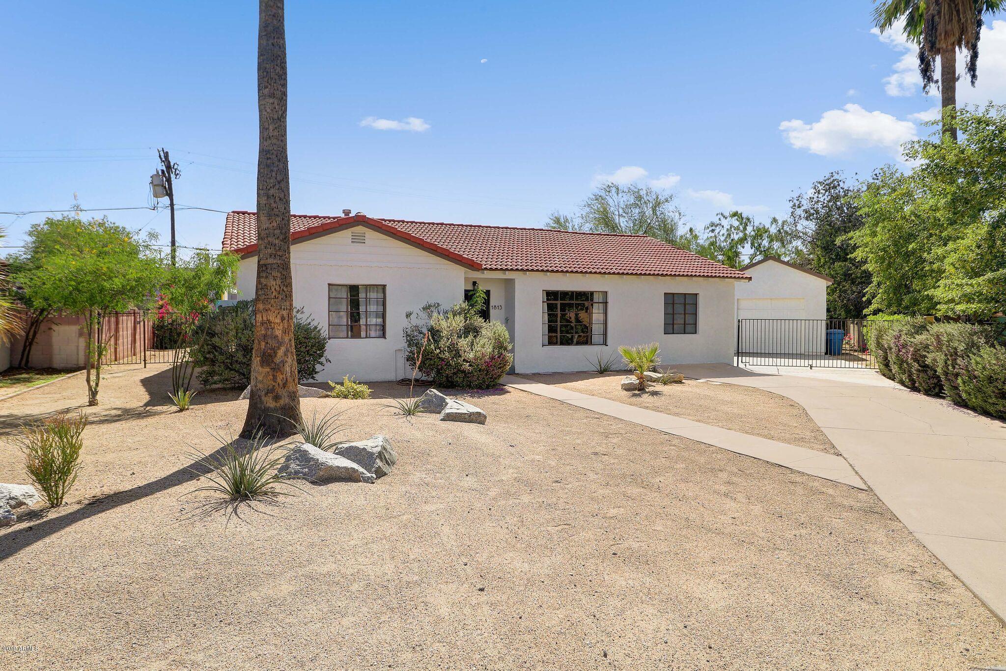 1813 East Almeria Road Phoenix, AZ 85006 - Photo 1 of 25 WELCOME HOME!