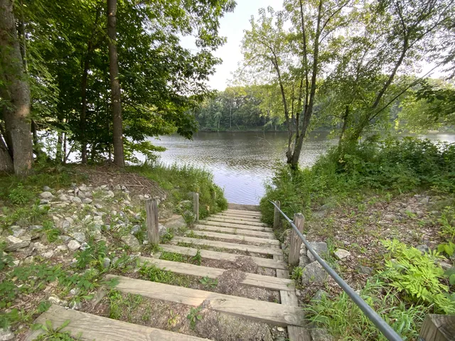 $135,000 | 17-001 Blackberry Lane, Rumford, ME 04276