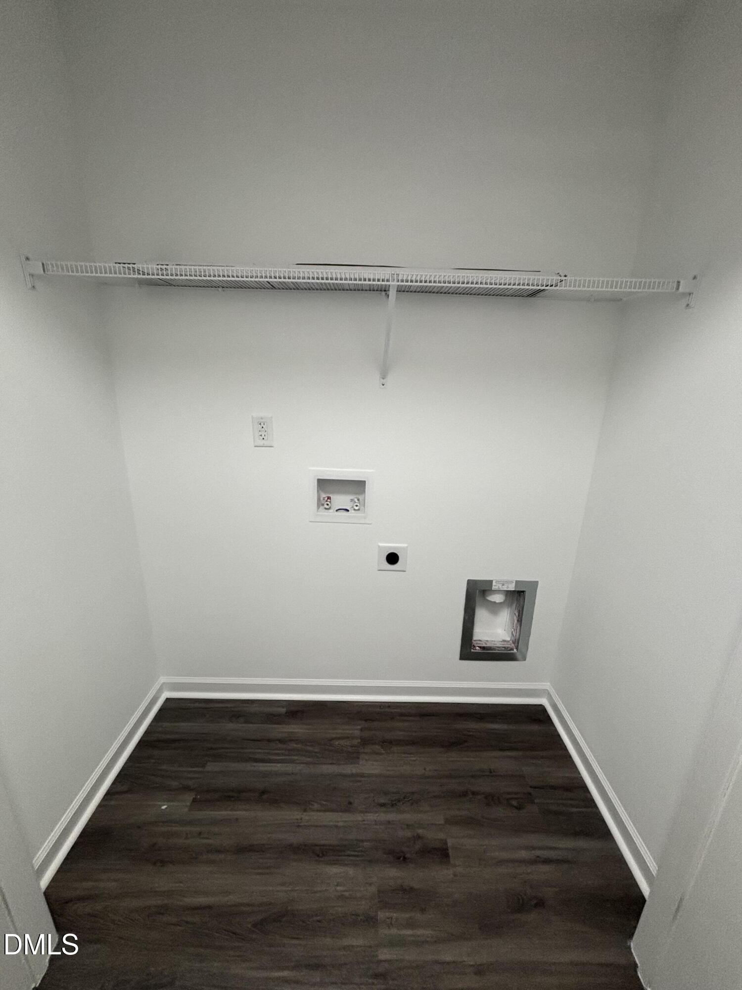 606 South Blackmon Street Benson, NC 27504 - Photo 8 of 25 a view of wooden floor