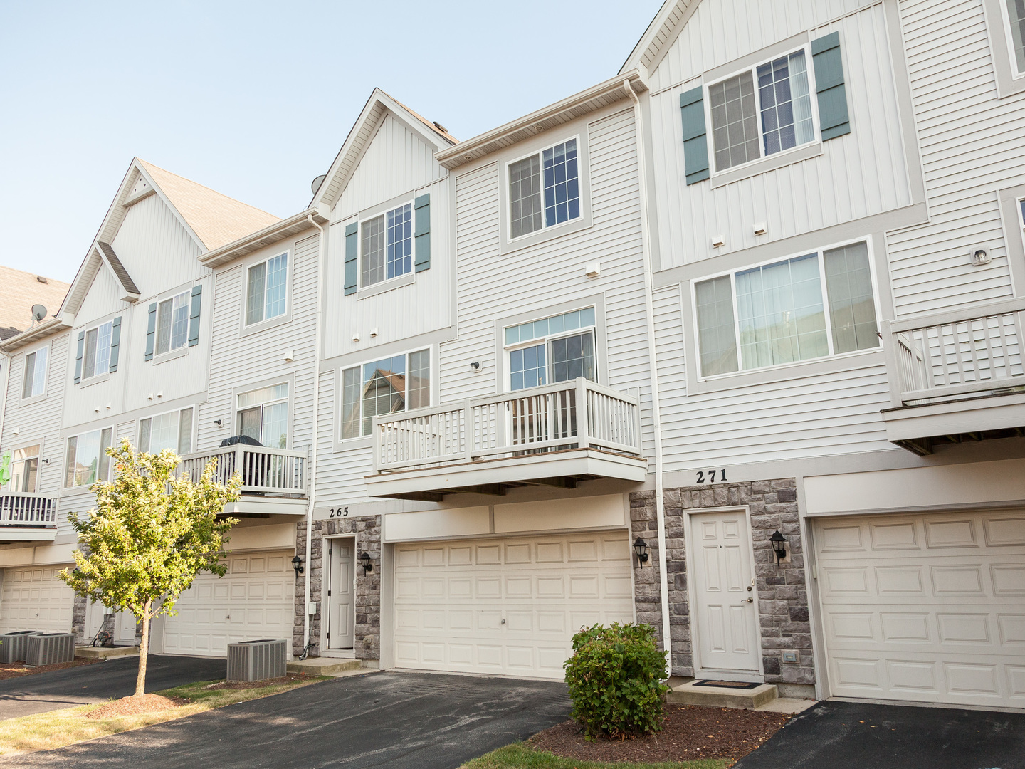 265 Fitzgerald Circle Carol Stream, IL 60188 - Photo 18 of 20