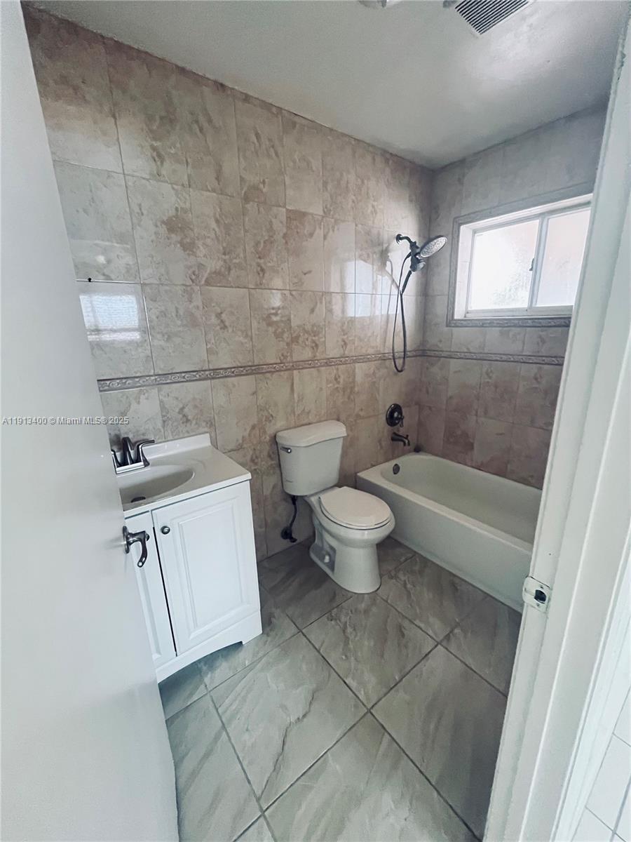 2925 West 80th Street, Unit 217 Hialeah, FL 33018 - Photo 9 of 19