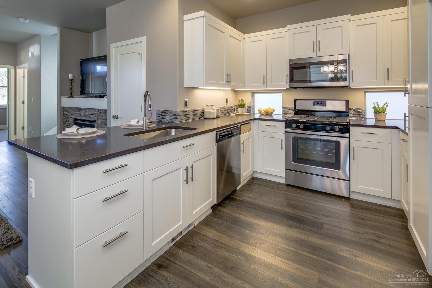 20900 Sotra Loop Bend, OR 97702 - Photo 6 of 24 Additional Photo