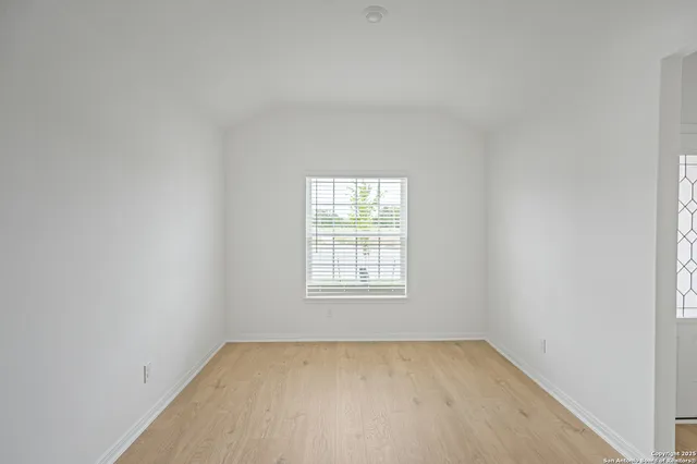 $2,055 | 11832 Luckey Villa, San Antonio, TX 78252